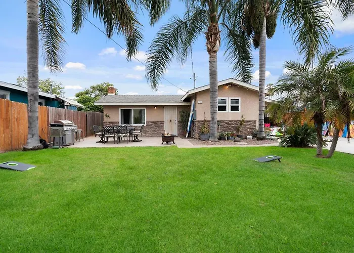 Oceanside Rocks Family Vacation Home